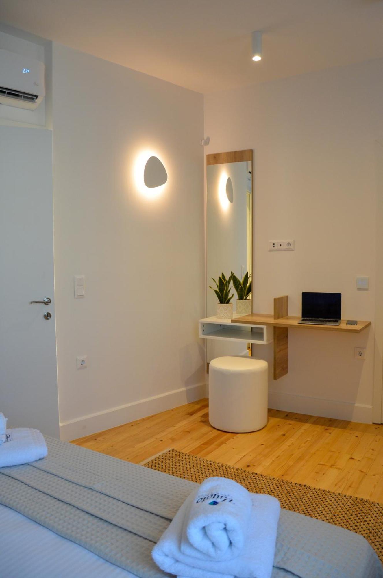 Vailato Swan White Suite Corfu  Eksteriør billede